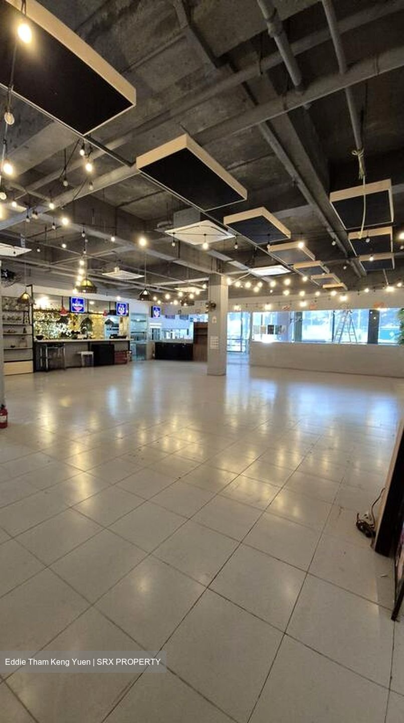 Westway (D5), Retail #459988481